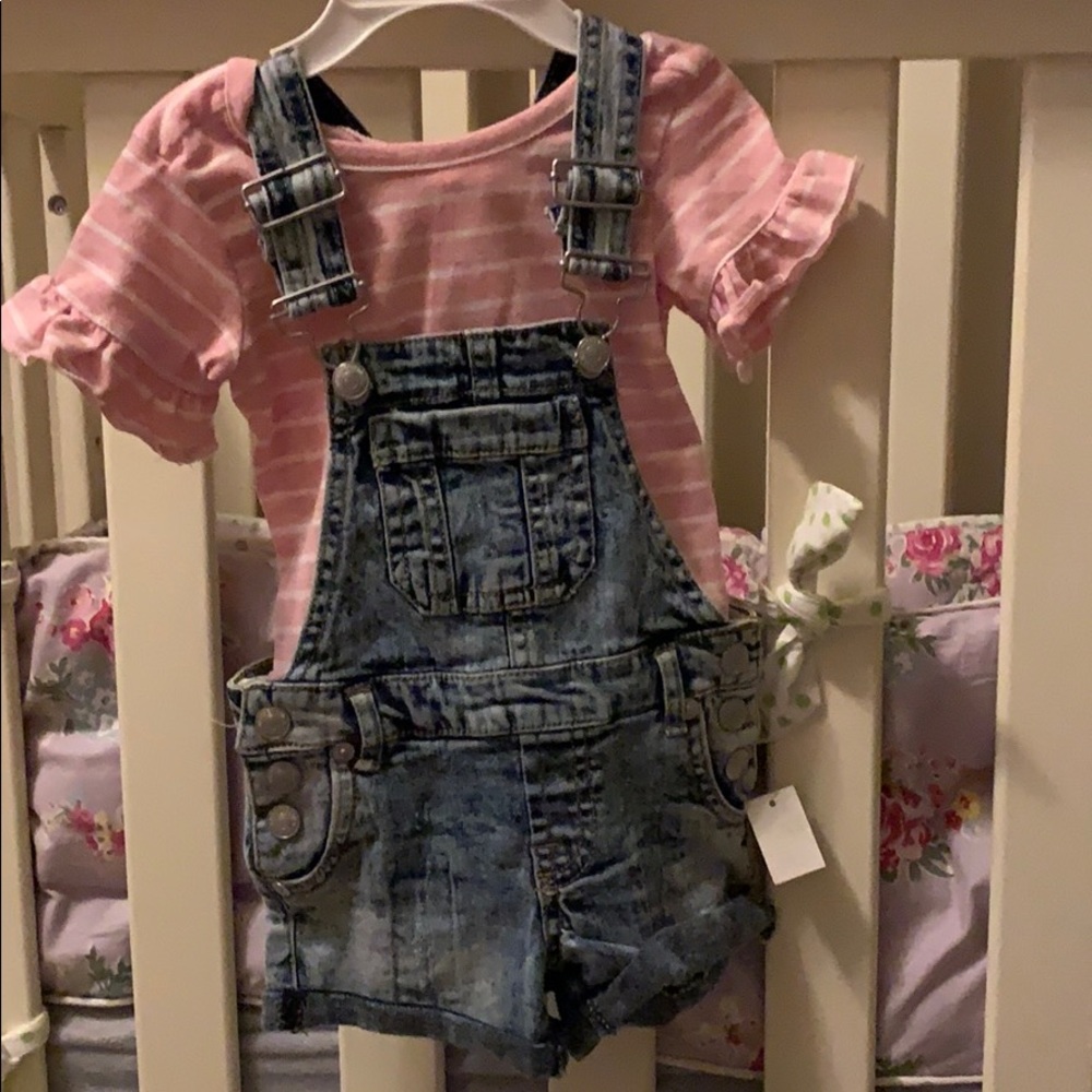 Adorable overall set
